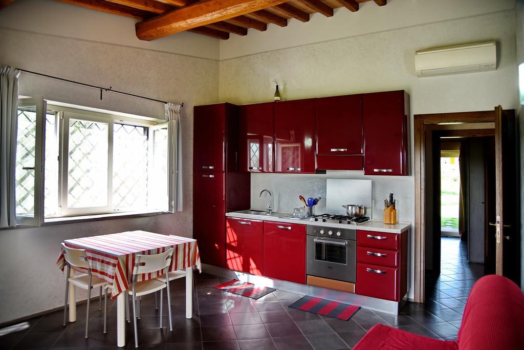 Casa Vacanze Vigna Di Valle Bracciano  Zimmer foto