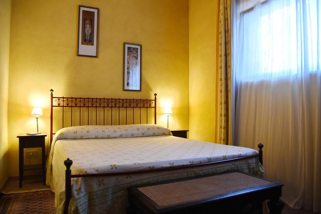 Casa Vacanze Vigna Di Valle Bracciano  Zimmer foto